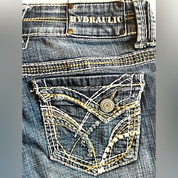 Hydraulic Women's Distressed Blue Jeans Capris Size 5/6 - Picture 14 of 15